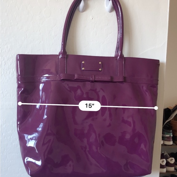 GORGEOUS KATE SPADE PURPLE PATENT VINYL SHOPPER TOTE - Picture 2 of 13